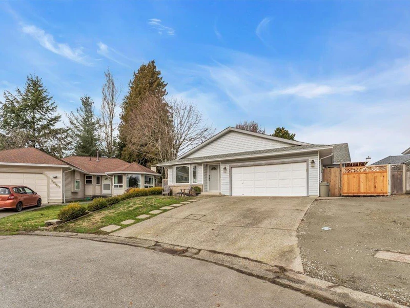 20503 114b Avenue, Maple Ridge BC V2X 9Y8