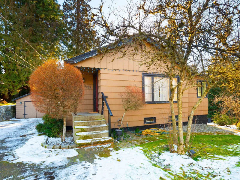1428 29th Street, West Vancouver BC V7V 4M6