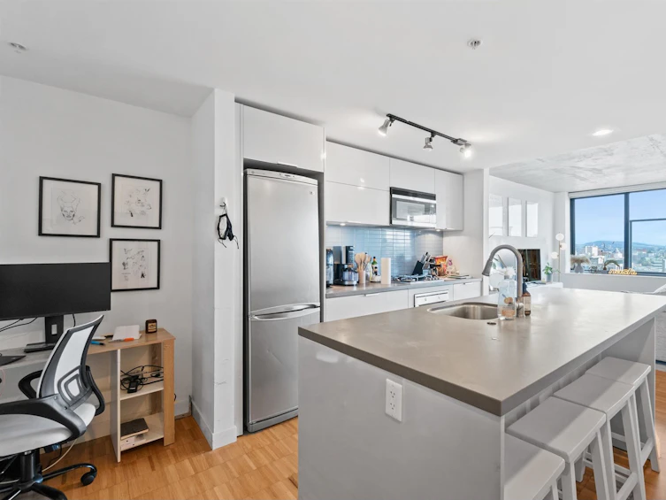1102-108 West Cordova Street, Vancouver, BC, V6B 0G5
