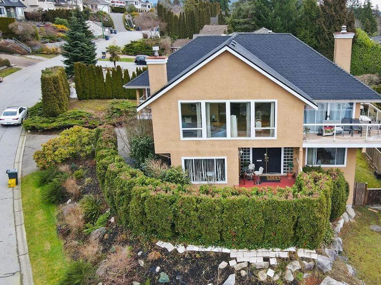 268 Roche Point Drive, North Vancouver, BC, V7G 2M9
