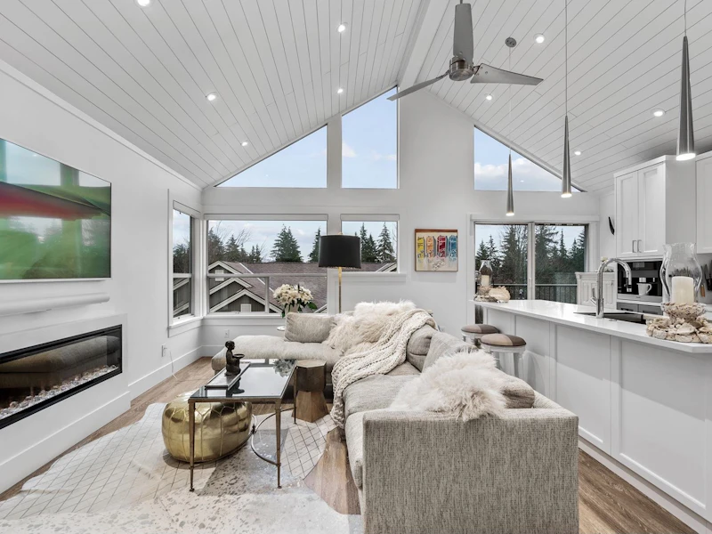10 - 4055 Indian River Drive, North Vancouver BC V7G 2R7