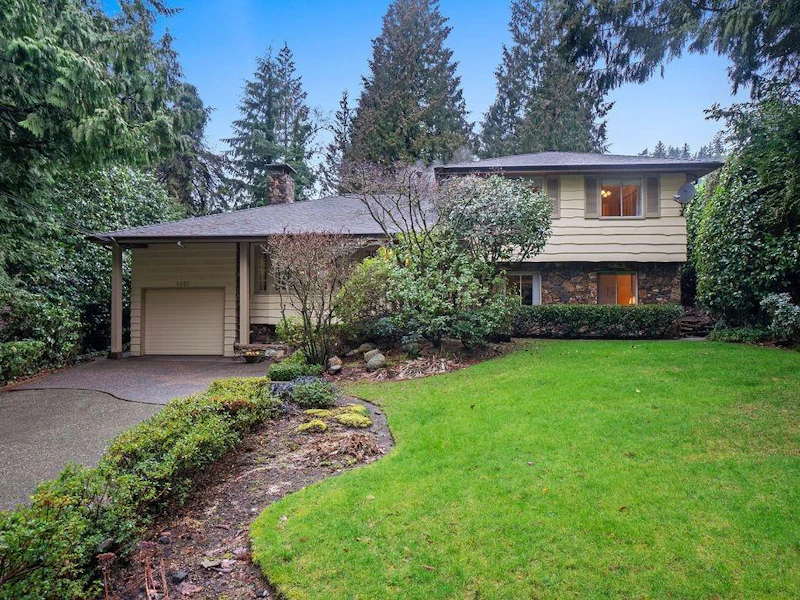 4695 Willow Creek Road, West Vancouver BC V7W 1C3