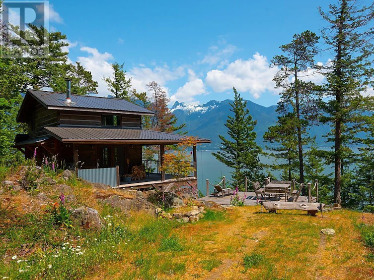 970 Mount Artaban Road, Gambier Island, BC, V0N 1V0