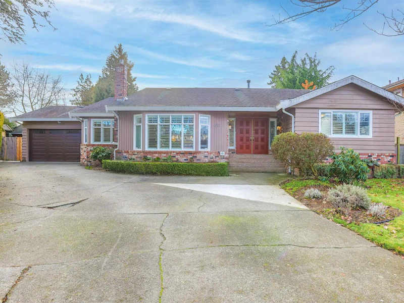 6811 Dunsany Place, Richmond BC V7C 4N8