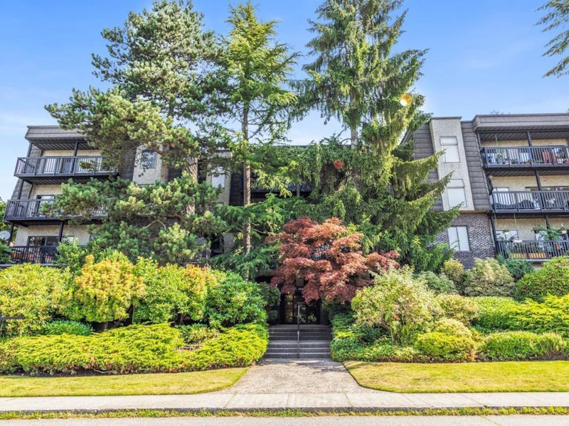 210 - 150 E 5th Street, North Vancouver BC V7L 1L5