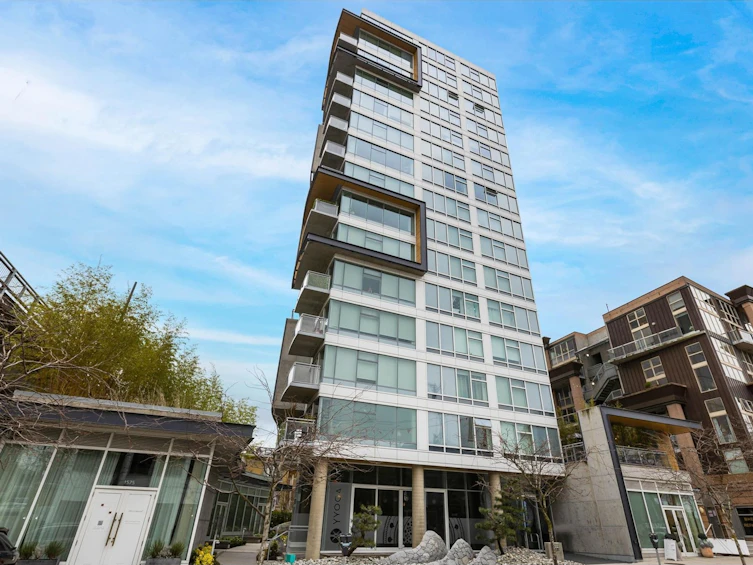 203-1565 West 6th Avenue, Vancouver, BC, V6J 1R1