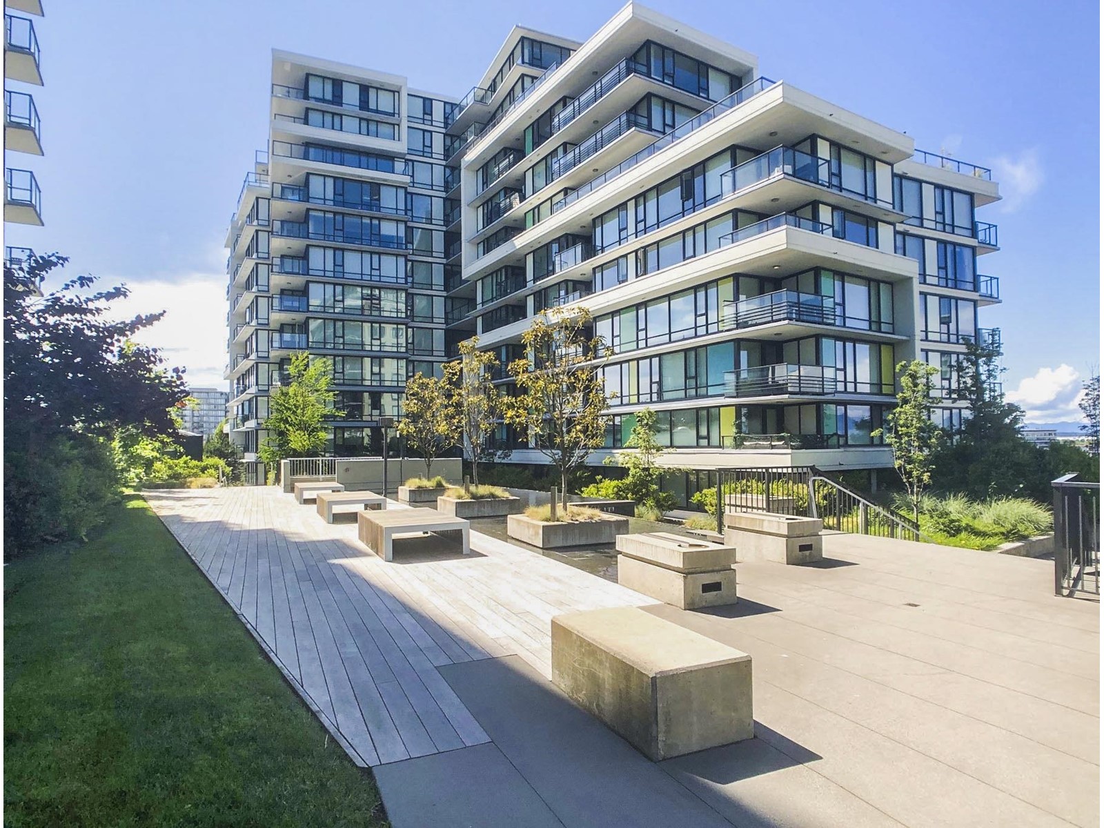 1610-7888 Ackroyd Road, Richmond, BC, V6X 0M9