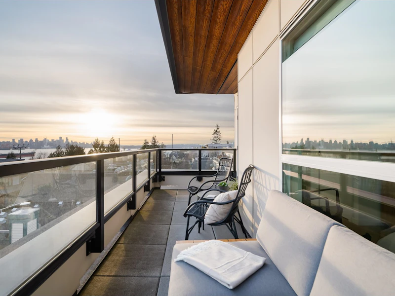 12 - 533 E 3rd Street, North Vancouver BC