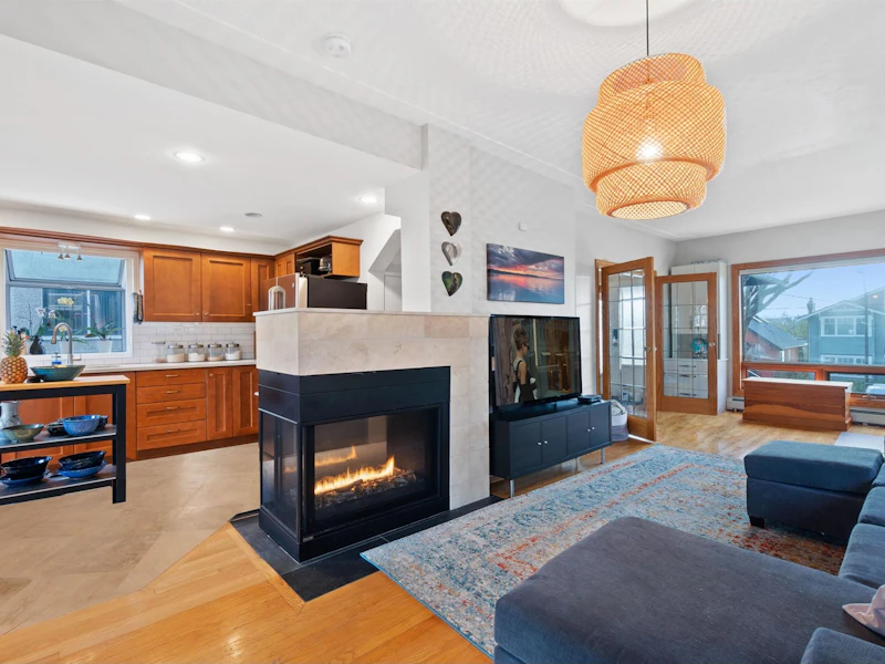 2251 E 7th Avenue, Vancouver BC V5N 1S8