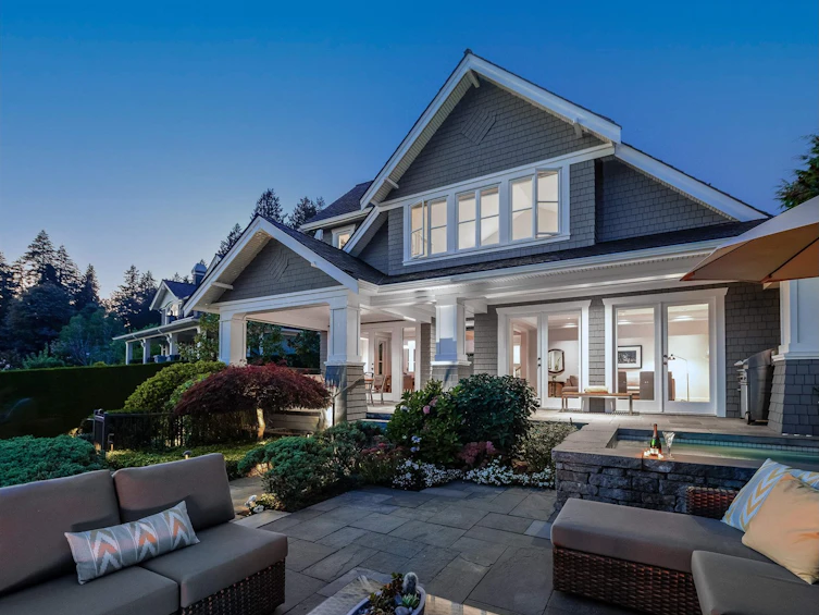 2813 Bellevue Avenue, West Vancouver, BC, V7V 1E7