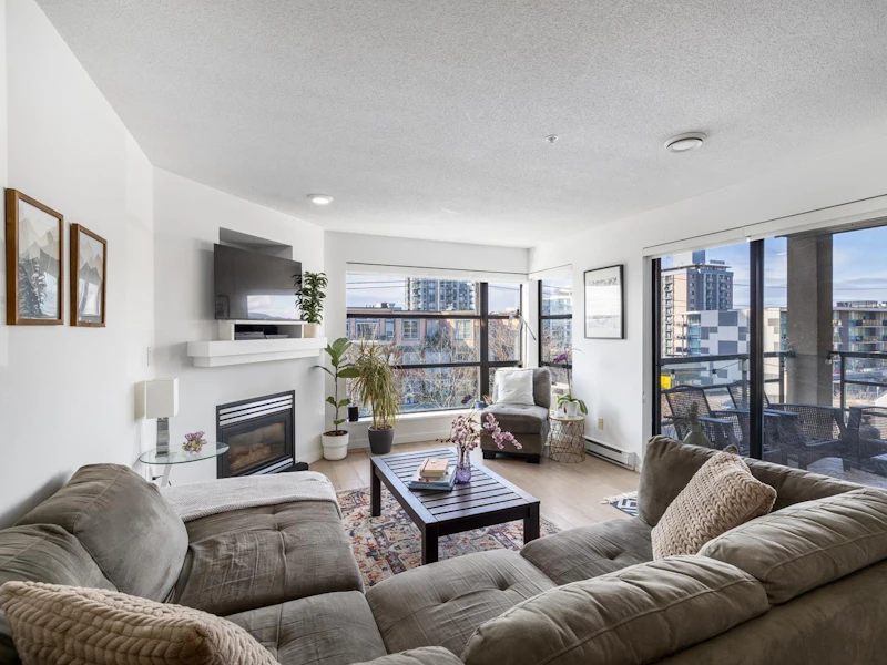 409 - 124 W 3rd Street, North Vancouver BC V7M 1E8