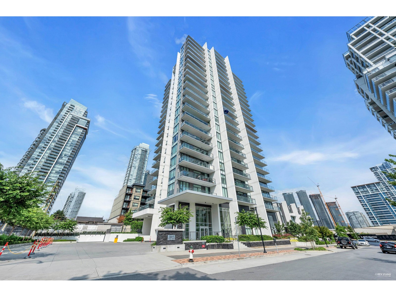 605-4465 Juneau Street, Burnaby, BC, V5C 0L8
