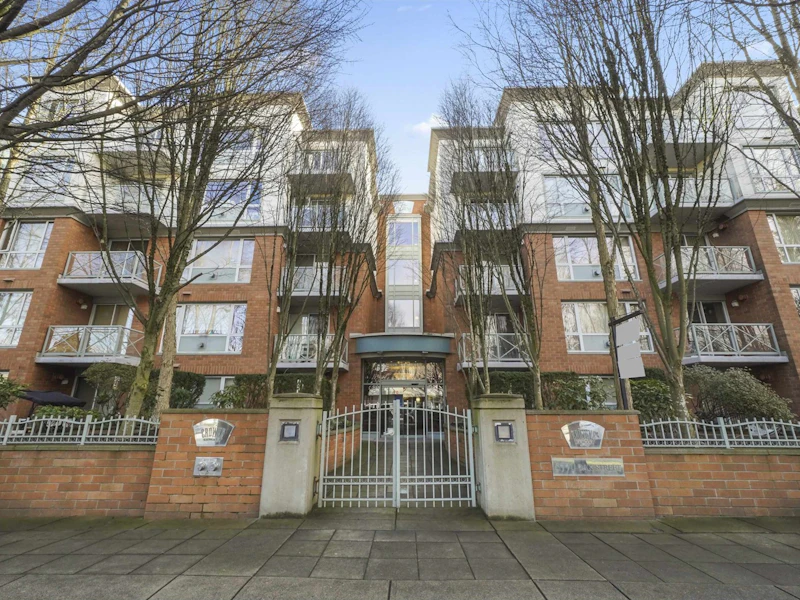 106 - 5770 Oak Street, Vancouver BC V6M 4M5