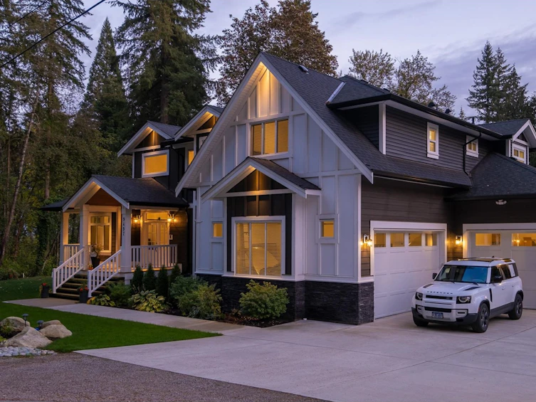 9497 Byrnes Road, Maple Ridge, BC, V2W 1M4