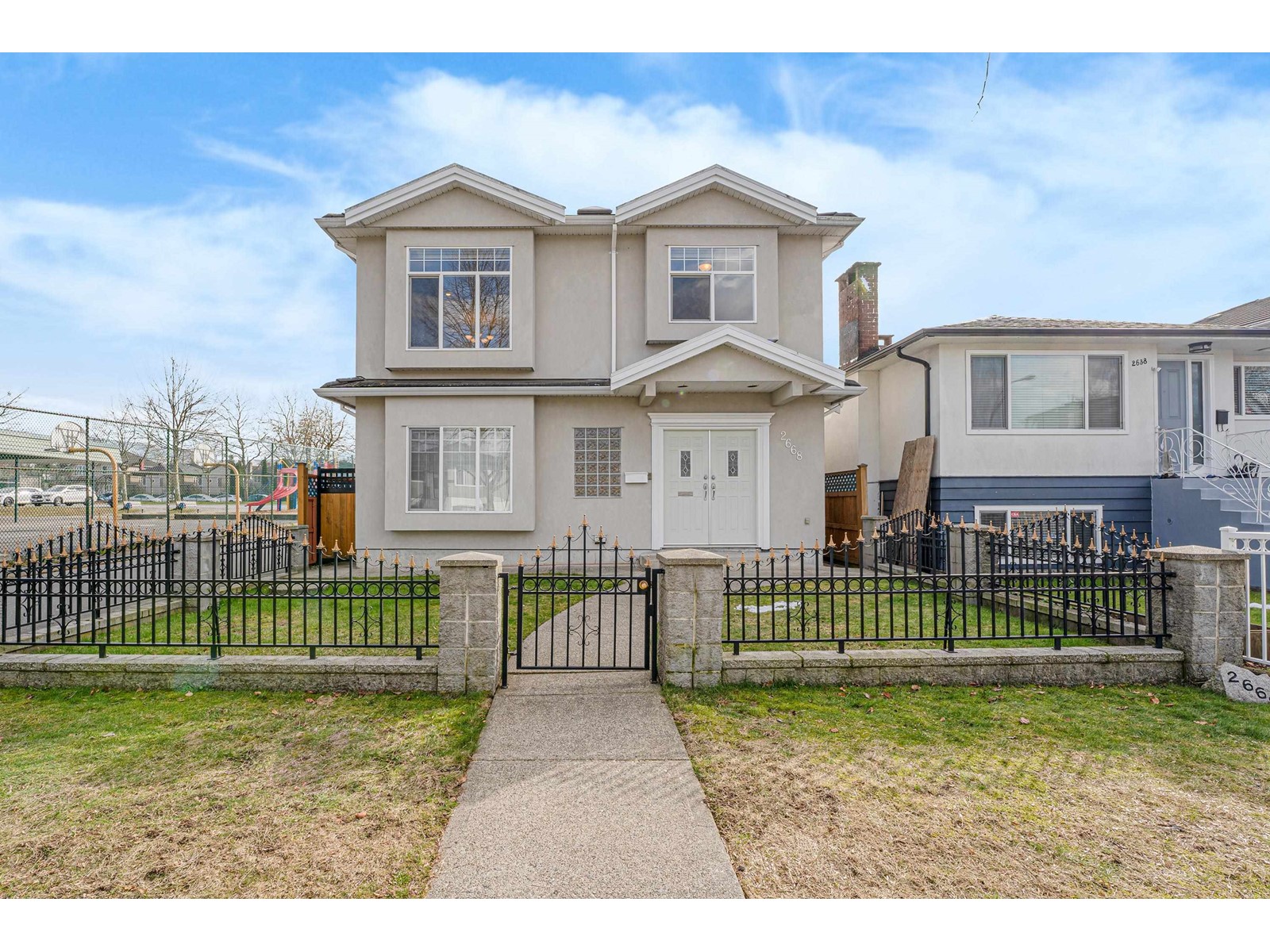 2668 Parker Street, Vancouver, BC, V5K 2T4