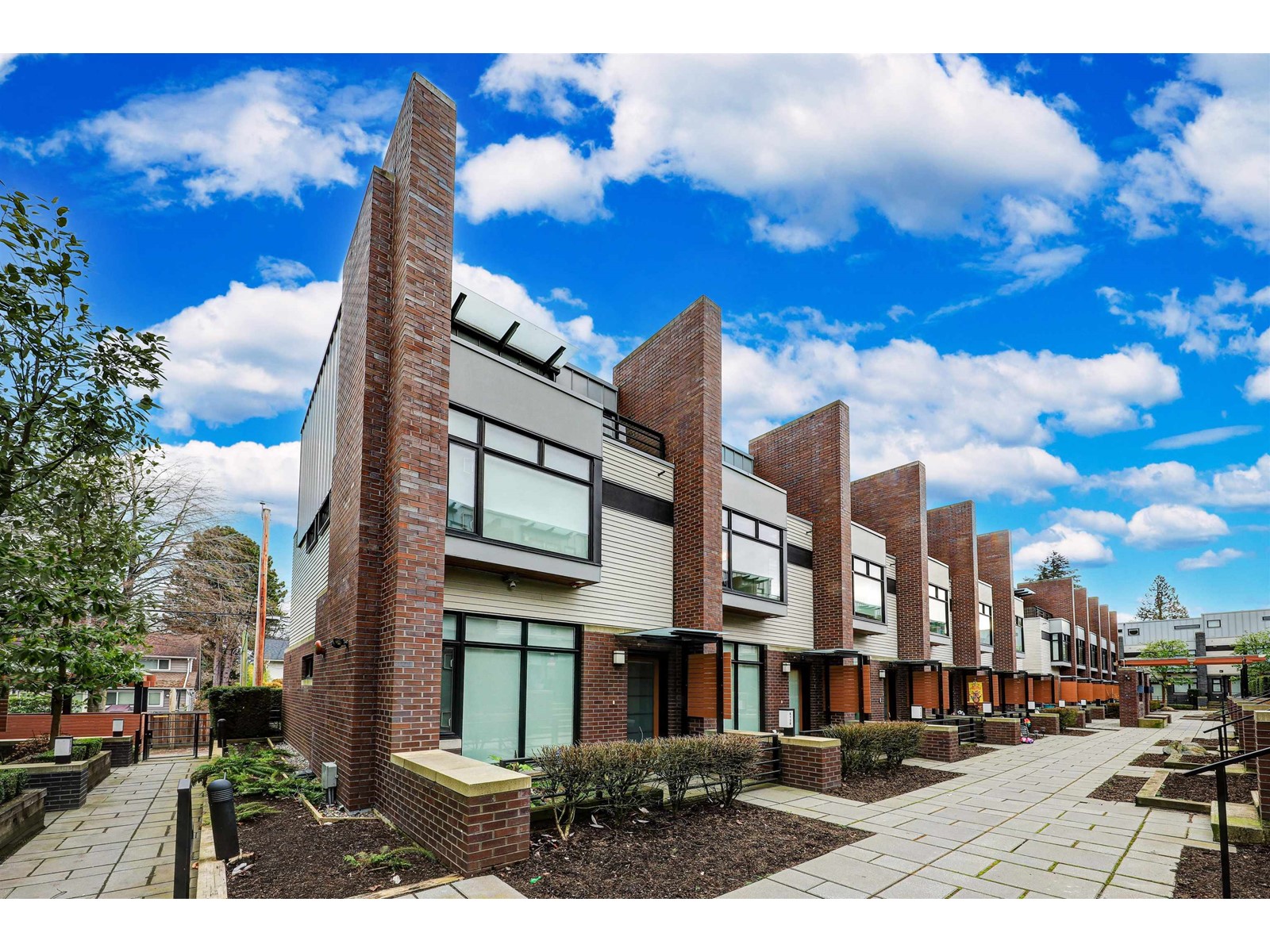 6150 Oak Street, Vancouver, BC, V6M 2W2