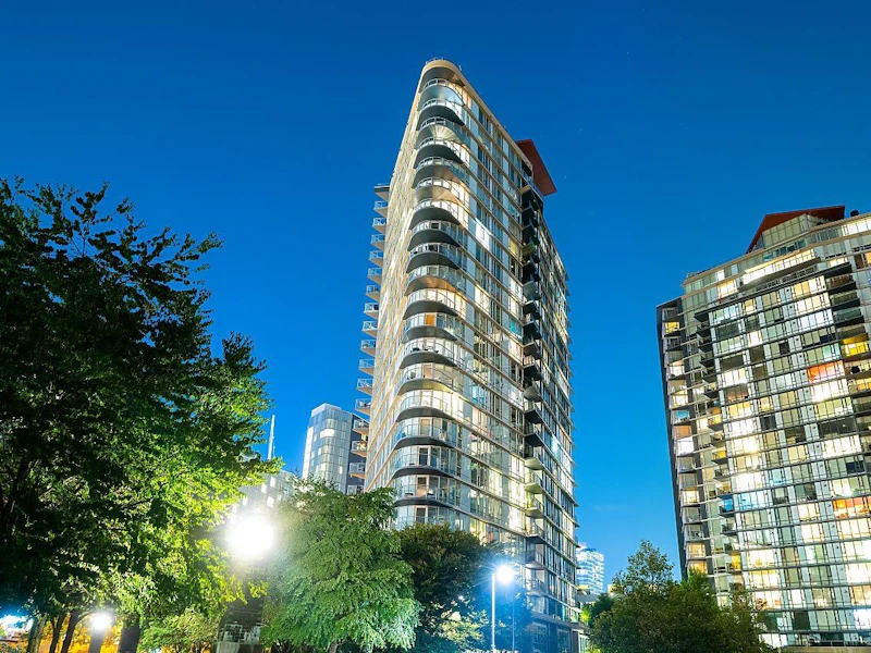 2606 - 918 Cooperage Way, Vancouver BC V6B 0A7