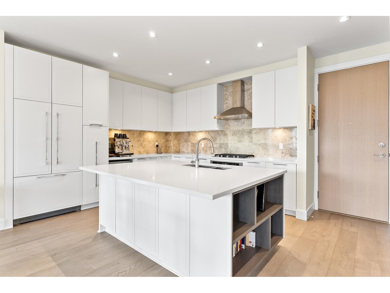 228-5535 Admiral Way, Delta, BC, V4K 0E3