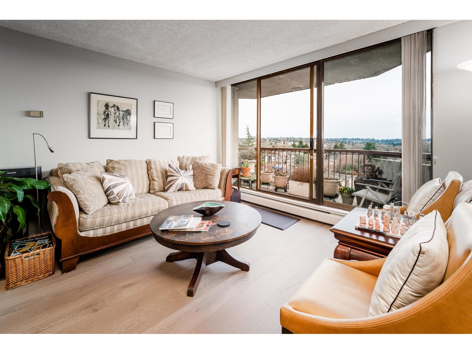 905-2445 West 3rd Avenue, Vancouver, BC, V6K 4K6