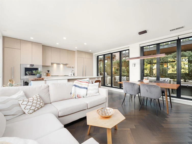 4085 Ash Street, Vancouver, BC, V5Z 3G1