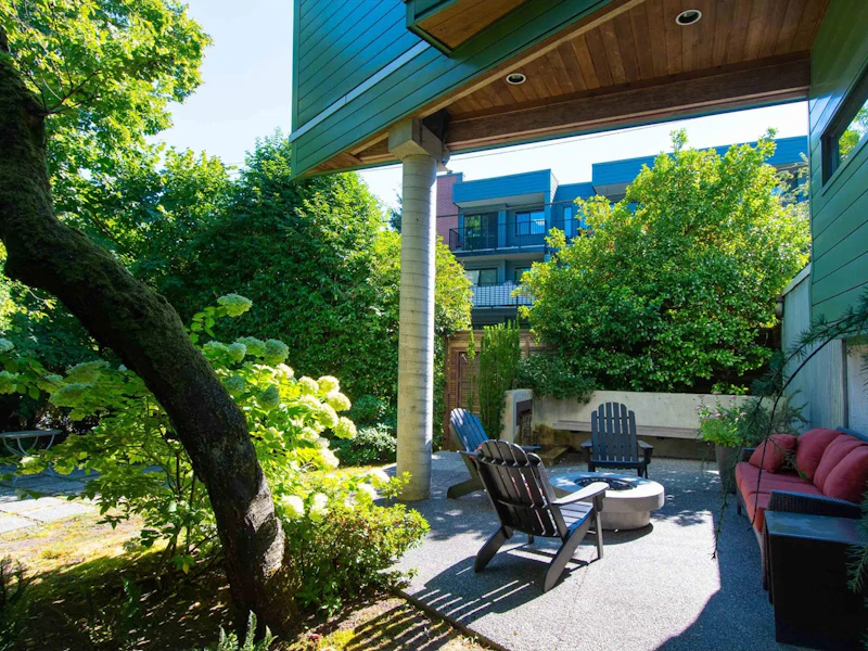1370 E 6th Avenue, Vancouver BC V5N 1P1