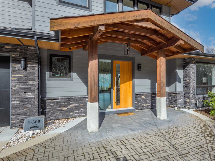 1-300 Furry Creek Drive, West Vancouver, BC, V0N 3Z2