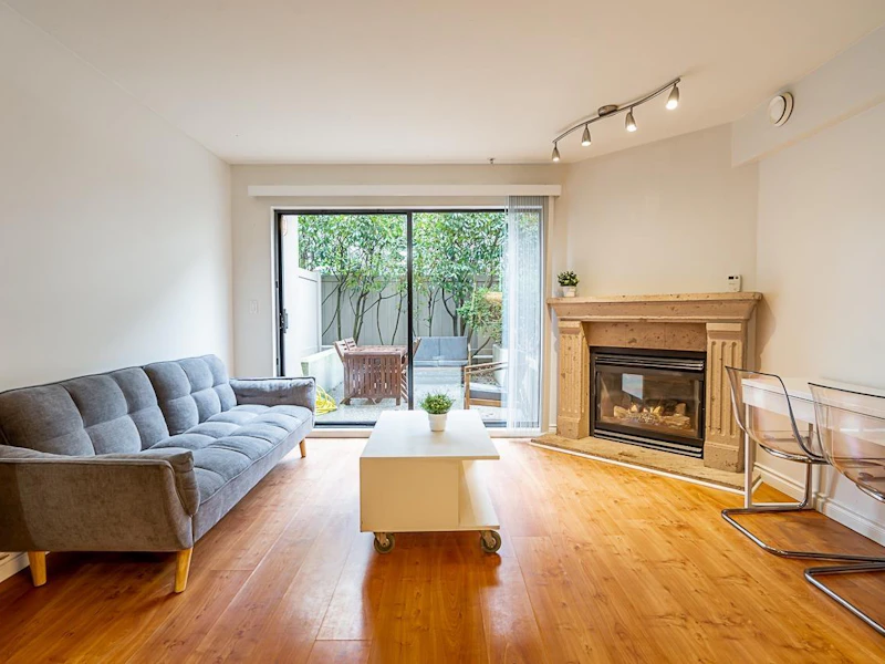 106 - 2181 W 10th Avenue, Vancouver BC V6K 2H7