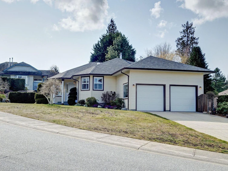 5865 Turnstone Crescent, Sechelt, BC, V7Z 0L9