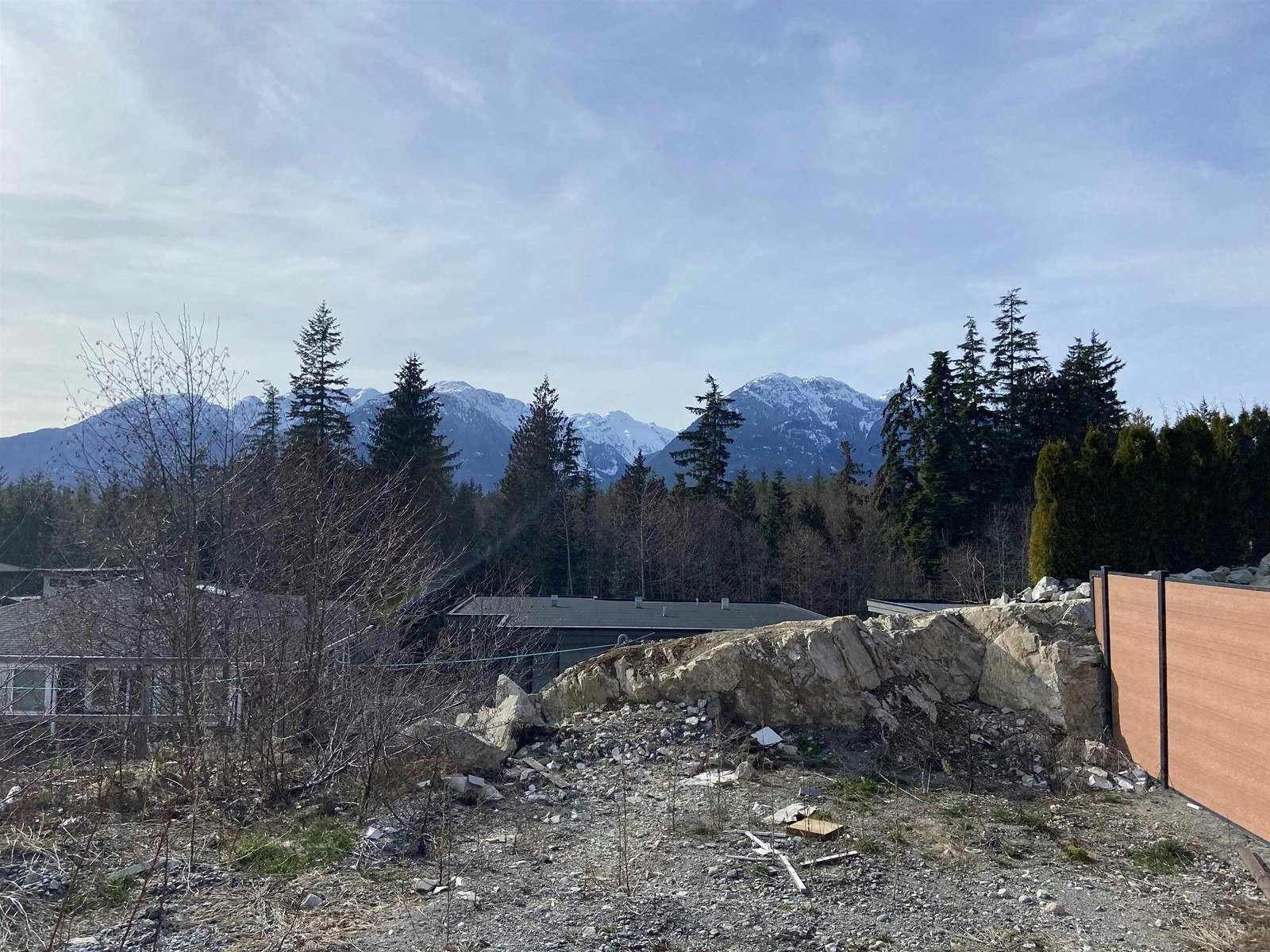 15-3385 Mamquam Road, Squamish, BC, V8B 0E3