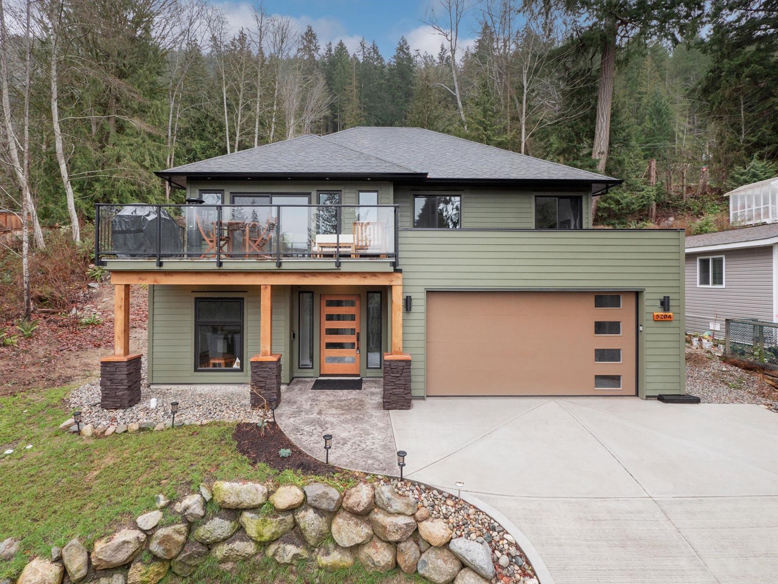 5204 Wesjac Road, Pender Harbour Egmont, BC, V0N 2H1
