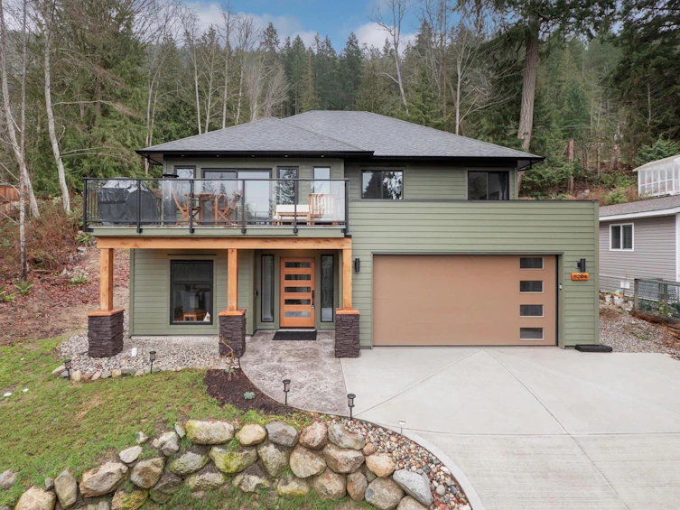 5204 Wesjac Road, Pender Harbour Egmont, BC, V0N 2H1