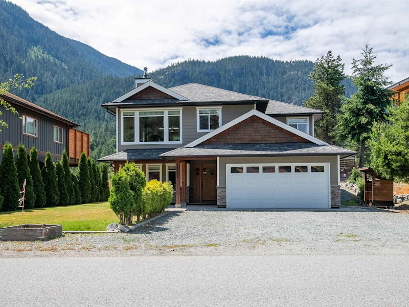 1352 Greenwood Street, Pemberton BC V0N 0A7