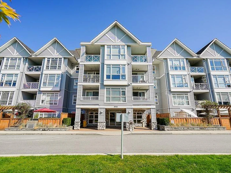 111 - 3142 St Johns Street, Port Moody BC V3H 5E5
