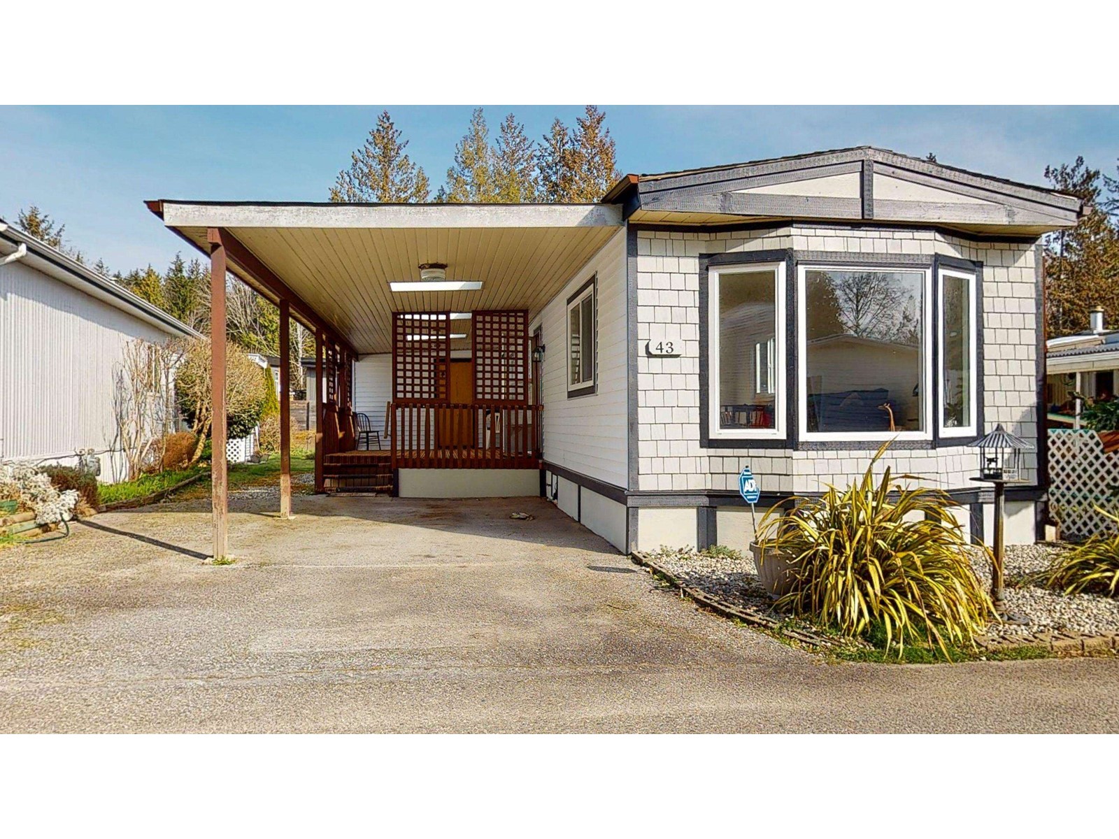 43-4496 Sunshine Coast Hwy, Sechelt, BC, V7Z 0C3