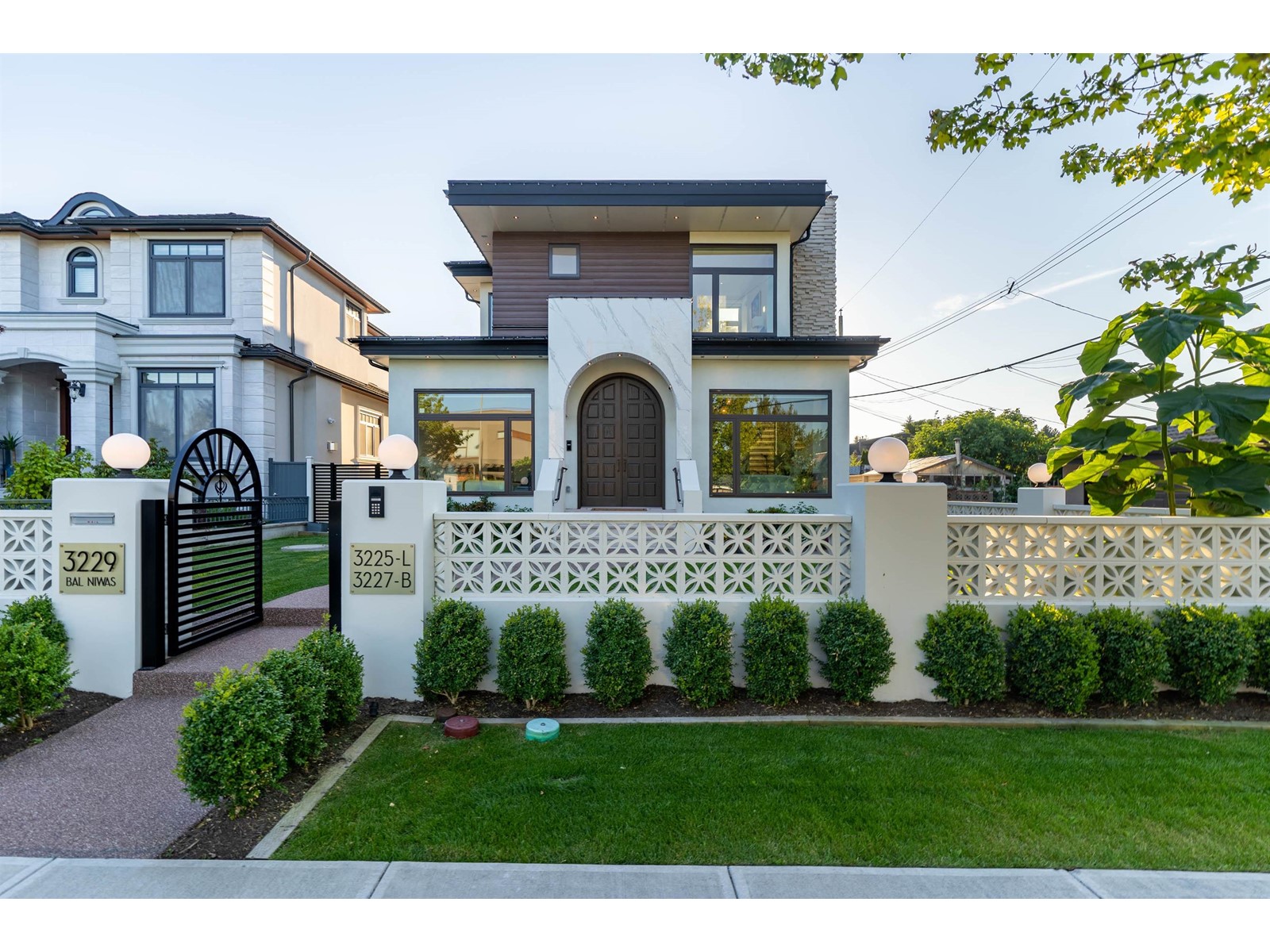 3229 Trutch Street, Vancouver, BC, V6L 2T3