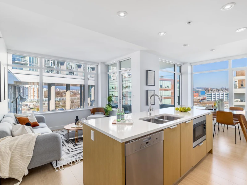 1007 - 110 Switchmen Street, Vancouver BC V6A 0C6