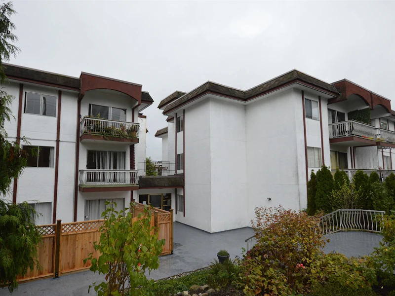 206 - 135 W 21st Street, North Vancouver BC