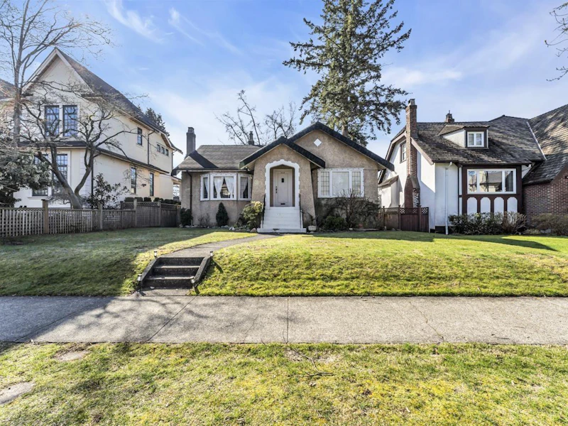 3058 W 34th Avenue, Vancouver BC V6N 2K2