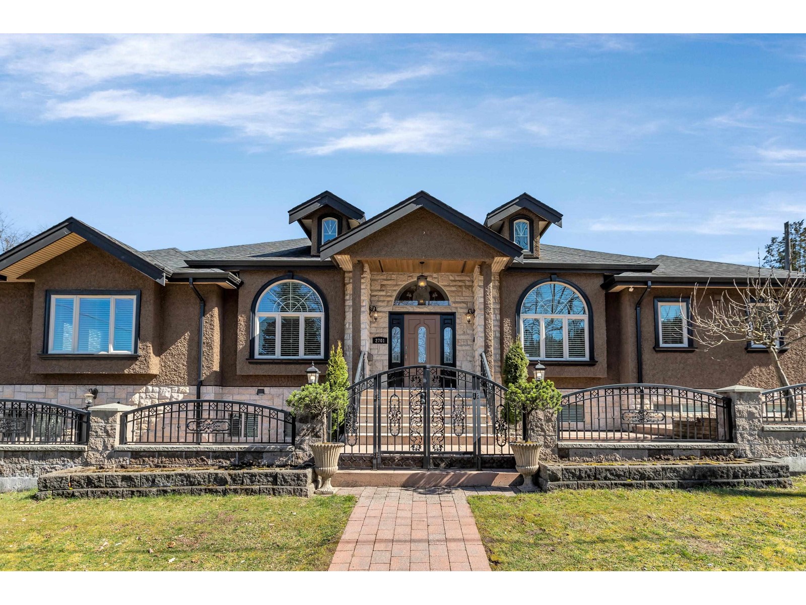 2701 St George Street, Port Moody, BC, V3H 2H1