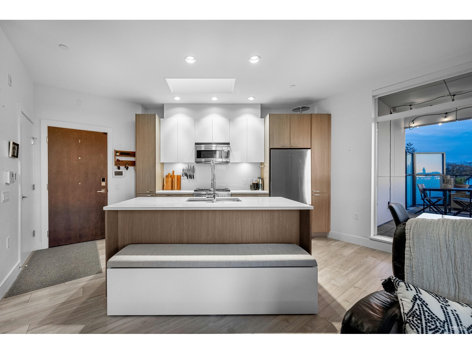 PH2-3420 St Catherines Street, Vancouver, BC, V5V 3C4