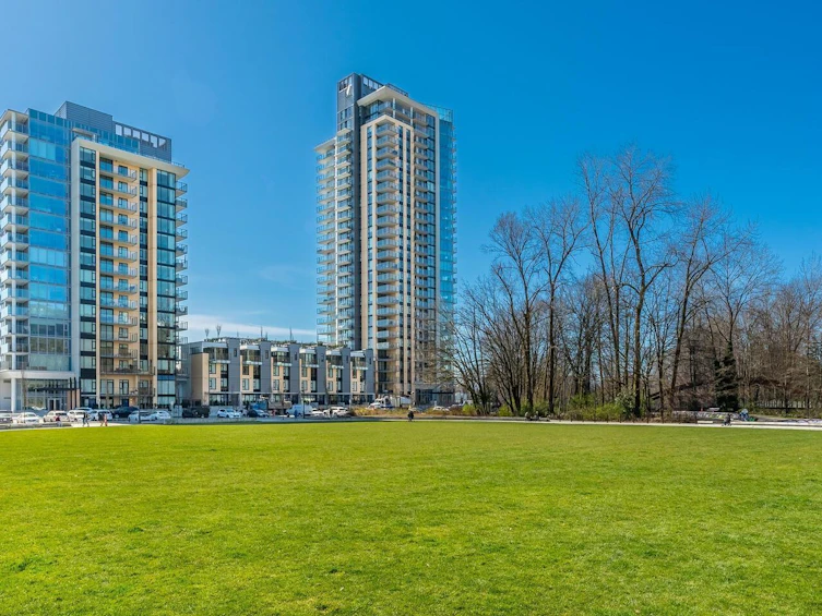 803-1401 Hunter Street, North Vancouver, BC, V7J 0E2