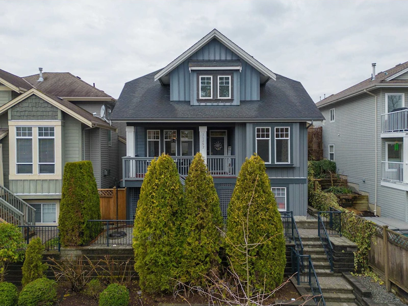 11257 Creekside Street, Maple Ridge BC V2W 0C8