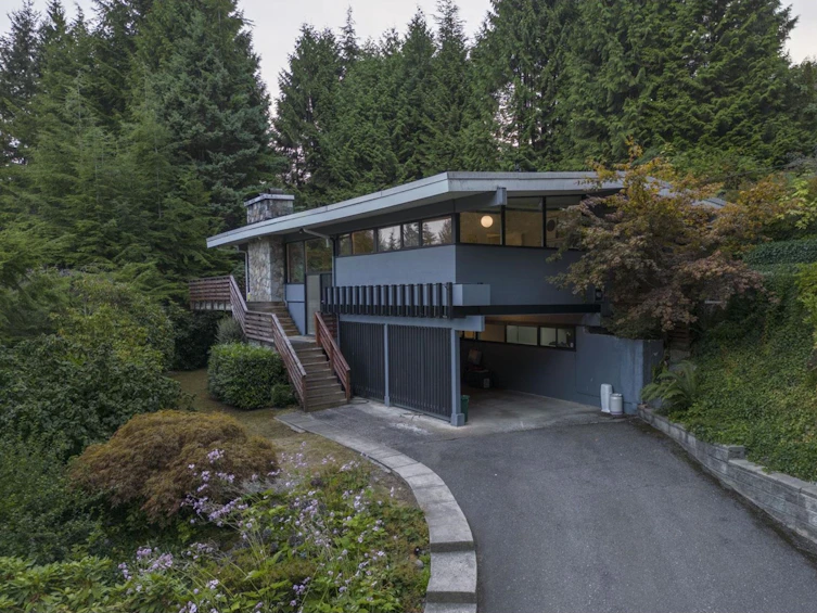 79 Desswood Place, West Vancouver, BC, V7S 1B8