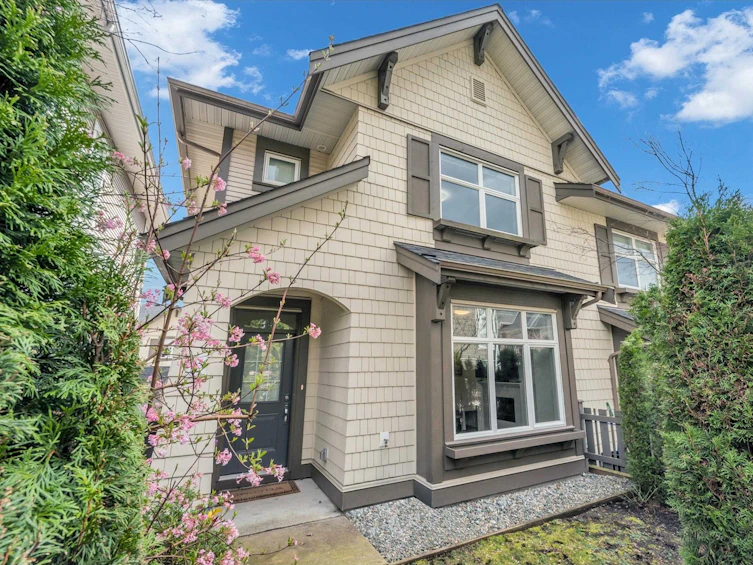 45-3400 Devonshire Avenue, Coquitlam, BC, V3E 0L1