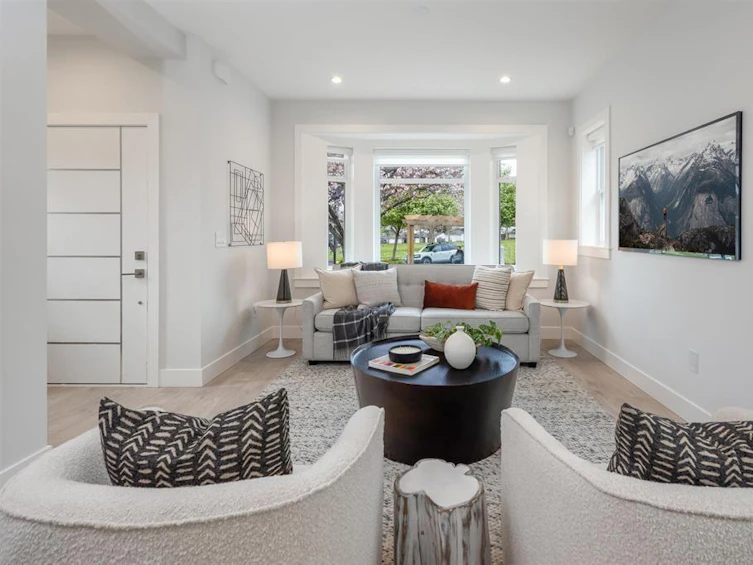 2312 Brock Street, Vancouver, BC, V5N 2Z7