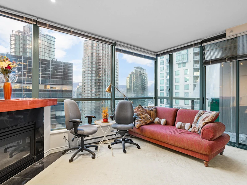 1005 - 1239 W Georgia Street, Vancouver BC V6E 4R8