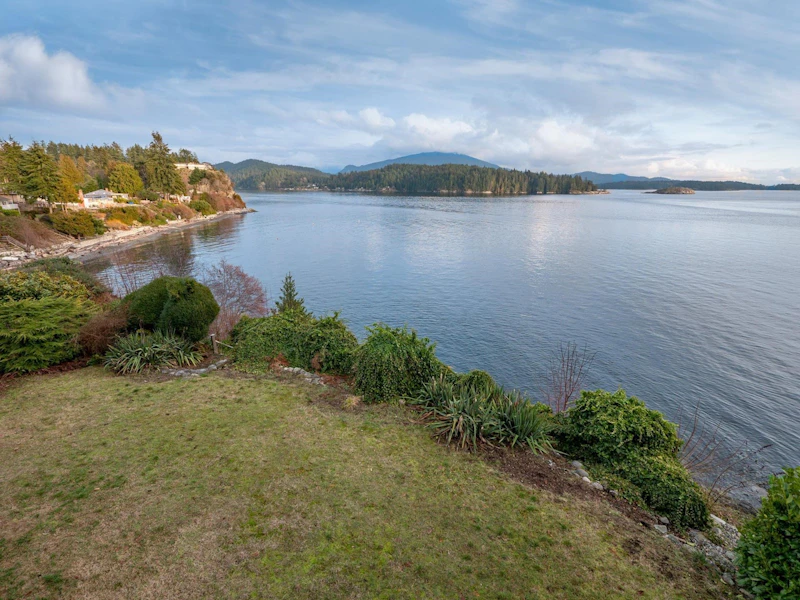727 Gower Point Road, Gibsons BC