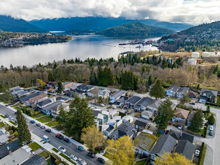 24 N N Stratford Avenue, Burnaby, BC, V5B 1K9