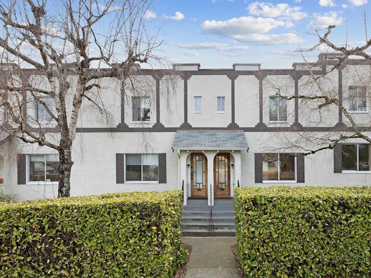 3180 Alma Street, Vancouver, BC, V6R 3T1