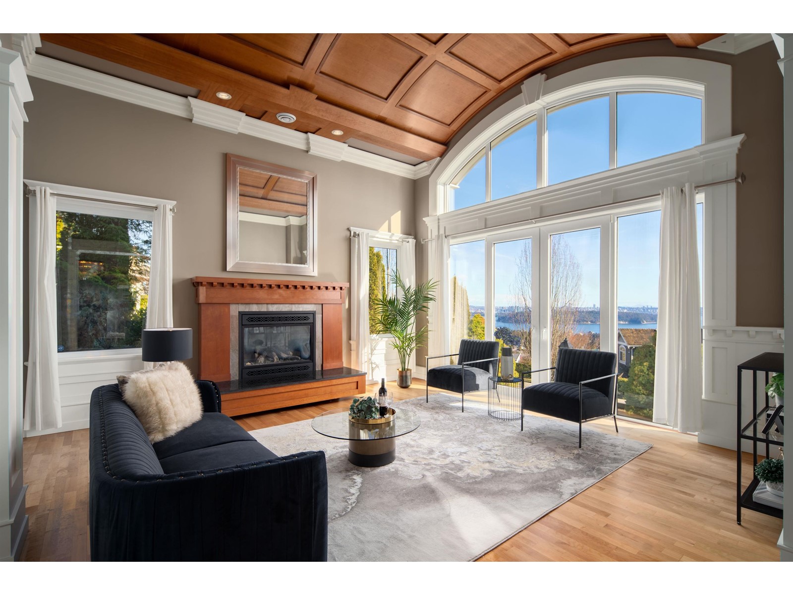 2291 Orchard Lane, West Vancouver, BC, V7V 4X6